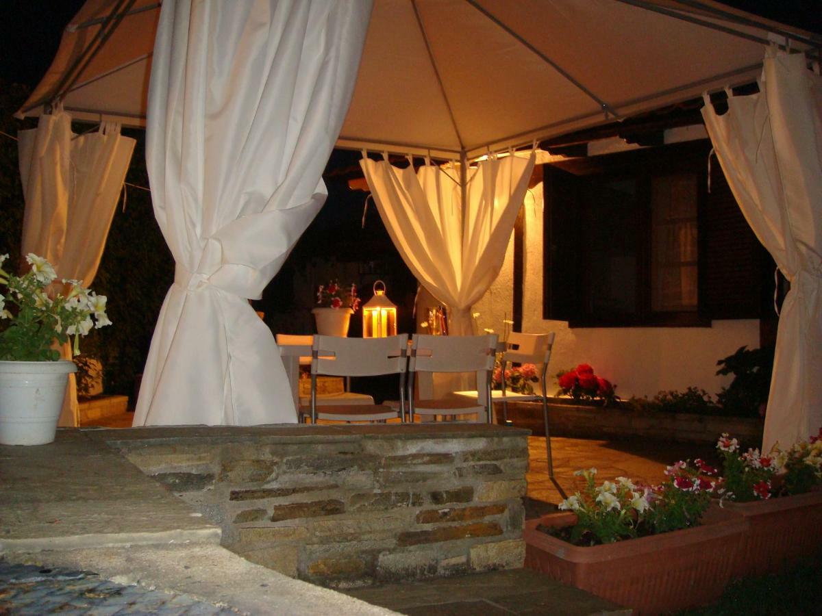 Jenny'S Garden Apartamento Vourvourou Exterior foto